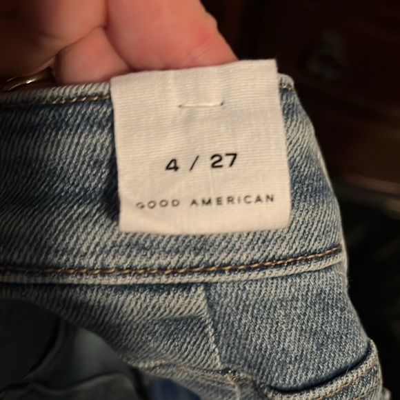 Good American denim shorts 4/27 new never worn - Picture 5 of 5